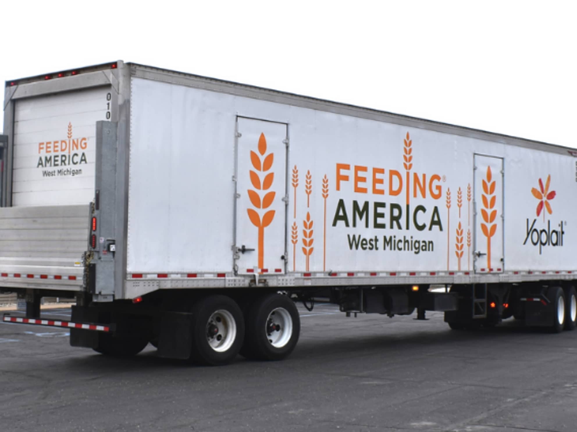 Feeding America refrigerated food truck